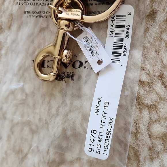 NWT Coach Gold Brown Sig Heart Key Ring or Bag Charm 🔑💛🎁 - Picture 13 of 13